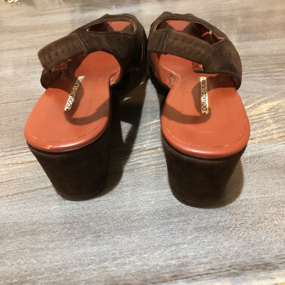 New! Donald Pliner Peep Toe Slingback Wedge Sandal - Picture 3 of 8